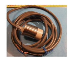 Omron E2EG-X18MB1-2M-OMC, Sensör