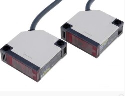 Omron E3JK-5M1-N 2MOMS,Fotoelektrik sensör, çapraz ışın, 5m, AC/DC, röle, ışık açık, 2m kablo