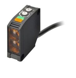 OMRON E3JKDP132MOMS, Fotoelektrik sensör, kare gövde, IR LED , cisimden yansımalı, 2.5m, PNP, L-ON/D-ON seçilebilir, 2m kablo