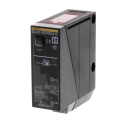 Omron E3JM-DS70M4-GOMS, Fotoelektrik sensör, dağınık, 700 mm, AC/DC, röle
