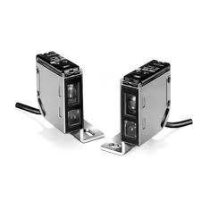 Omron E3SAD92, Fotoelektrik Sensörler 70cm DIF PNP Alarm Vert - 1