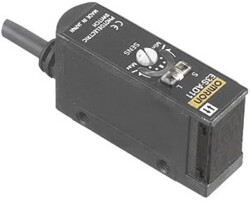 Omron E3S-AR61 Fotoelektrik Sensör, 2 m Retro-Yansıtıcı, 75 mm Çap Nesne