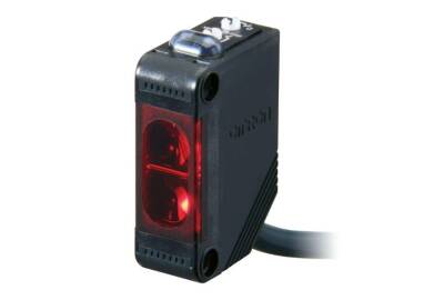 Omron E3ZR812MOMI, 4M DC PNP 3-TEL 2M K. YANSITICI SENSÖR - 1