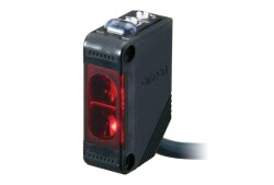 Omron E3ZR812MOMI,  4M DC PNP 3-TEL 2M K. YANSITICI SENSÖR