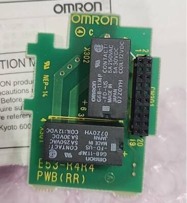 Omron E53-R4R4 Röle Çıkış Birimi - 1