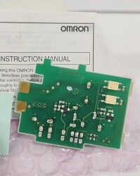Omron E53-R4R4 Röle Çıkış Birimi - 2