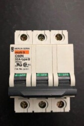 Schneider Electric 24091, C60 - circuit breaker - C60N - 3P - 20A - B curve - Schneider