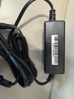 Switching Adaptor XED-1212, AC100V-240V-50-60 HZ-DC12V - 2